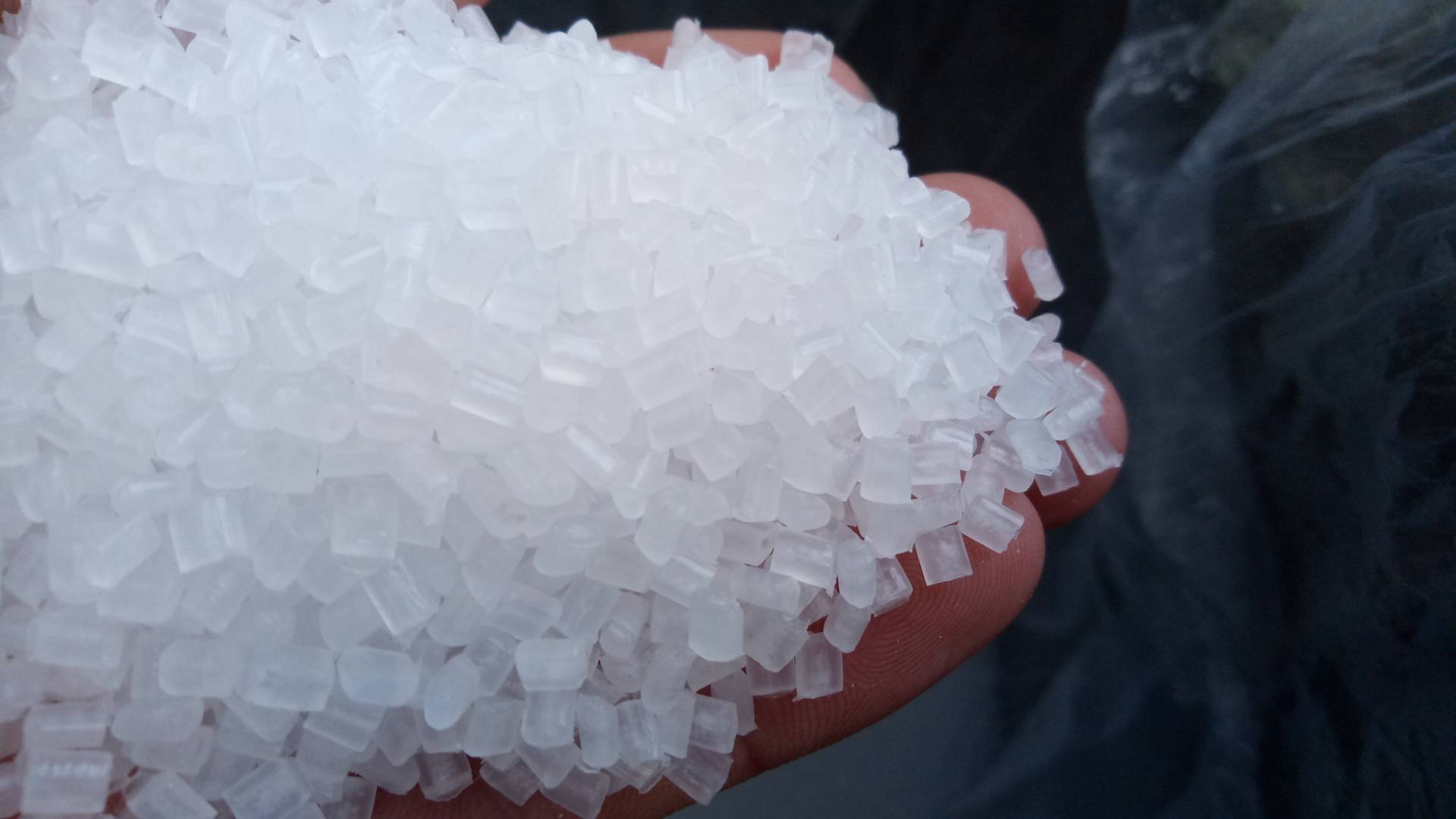 降温母粒